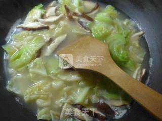 浓汤宝香菇圆白菜面疙瘩的做法步骤：7
