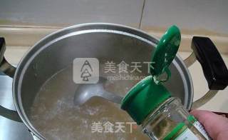 《宫廷膳底档》-淮杞黄精炖乳鸽的做法步骤：12