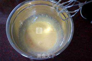 蓝莓淡奶油海绵蛋糕的做法步骤：4
