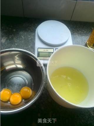 无花果酱蛋糕卷的做法步骤：2