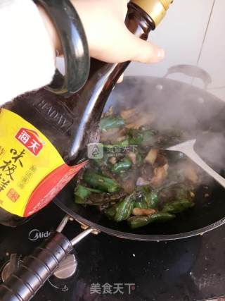 虎皮辣子烧茄子的做法步骤：8