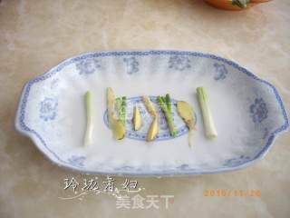 清蒸珍珠斑的做法步骤：2