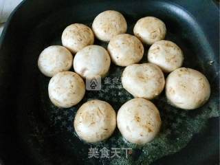【食·香煎口蘑&手机拍】的做法步骤：3
