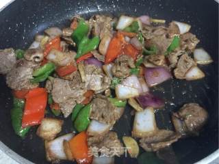 家常炒羊肉片的做法步骤：12