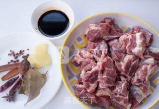 红烧牛腩--冬天了，就是喜欢炖点肉的做法步骤：1
