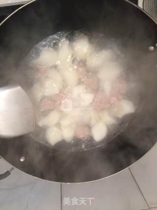 冬瓜丸子肉丸汤的做法步骤：3