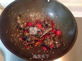 香辣干锅兔头的做法步骤：8