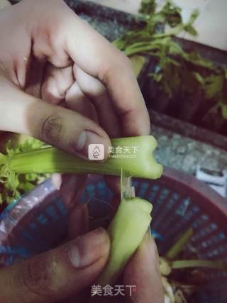 香辣虾尾的做法步骤：2