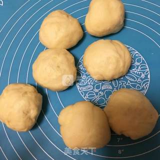 汤种花环豆沙包的做法步骤：10