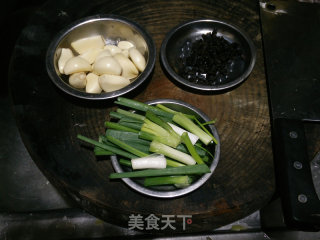 小八爪鱼豉汁锅的做法步骤：2
