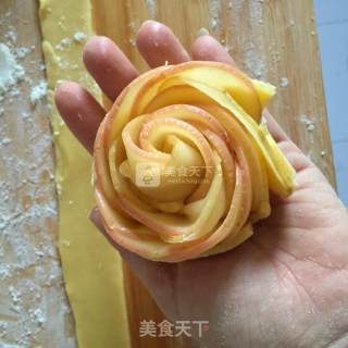 玫瑰花苹果派的做法步骤：12