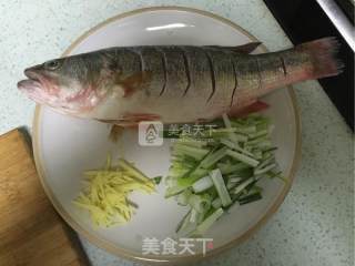 红烧鱼的做法步骤：3