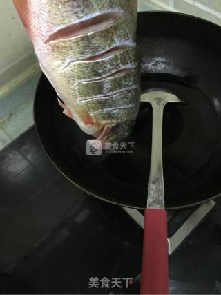 红烧鱼的做法步骤：8