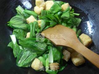 油豆腐粉丝菜芯的做法步骤：3