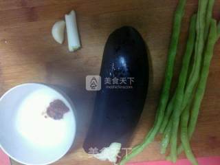 豆角茄子的做法步骤：1