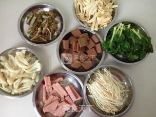 家常毛血旺的做法步骤：1