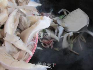 鲜美肉丝蘑菇汤的做法步骤：5