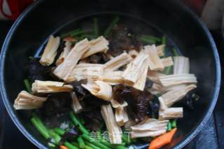 杂蔬炒腐竹的做法步骤：5