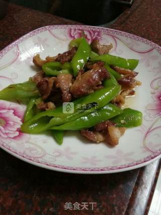 青椒咸肉的做法步骤：1
