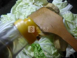 白菜烧圆素鸡的做法步骤：7