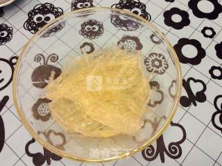 蓝莓果泥杏仁芒果布丁by：普蓝高科蓝莓美食特约撰稿人的做法步骤：3