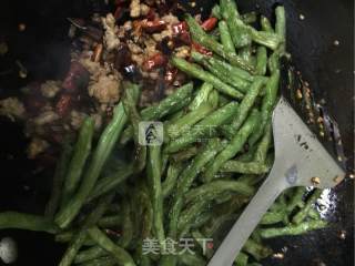 干煸豆角的做法步骤：7