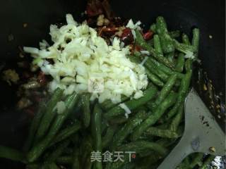 干煸豆角的做法步骤：9