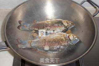 鲫鱼萝卜丝汤的做法步骤：4