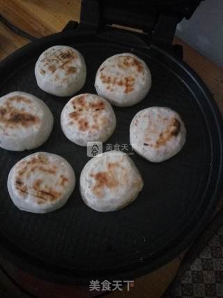 萝卜卤肉饼的做法步骤：1