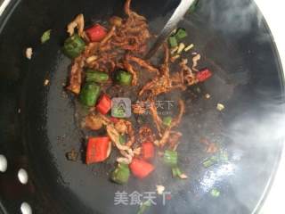 肉丝炒烤麦麸的做法步骤：5