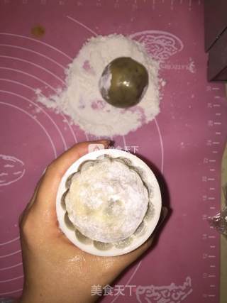 月饼的做法步骤：8