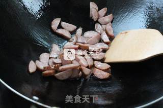 红肠炒豆瓣的做法步骤：5