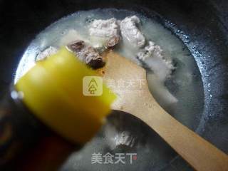 话梅排骨的做法步骤：6