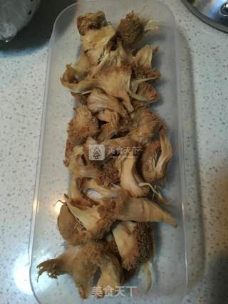 素食-菠萝咕噜猴头菇的做法步骤：2