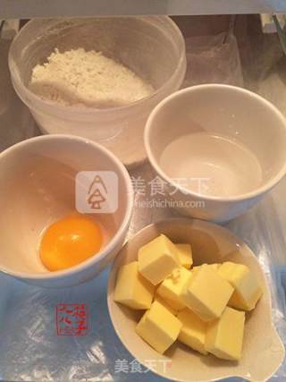 来自那个浪漫之都的“我”---圣多诺黑香醍泡芙的做法步骤：1