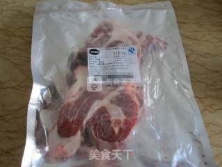 迷迭香烤羊肩排的做法步骤：1