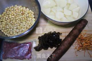 山药排骨枸杞滋补汤的做法步骤：2