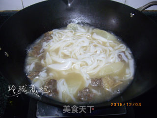萝卜牛腩河粉的做法步骤：2