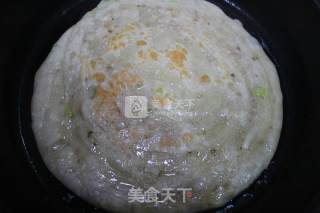 家常椒盐葱花饼的做法步骤：14
