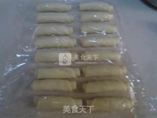 蛋黄酥的做法步骤：11