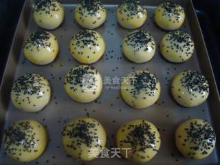 蛋黄酥的做法步骤：18