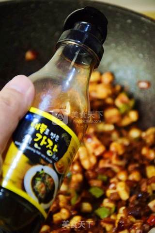 韩风习习的冬天来上一碗火辣的【韩式辣酱鱿鱼面】的做法步骤：9