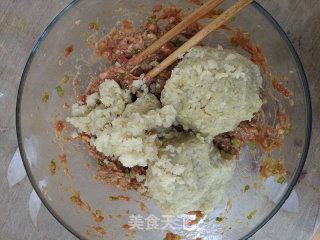 酸菜猪肉饺子的做法步骤：5