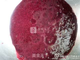 蓝莓面条by：普蓝高科蓝莓美食特约撰稿人的做法步骤：3