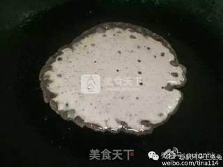 蓝莓摊饼by：普蓝高科蓝莓美食特约撰稿人的做法步骤：5