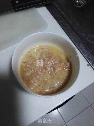花花炒饭——有菠萝的炒饭哦的做法步骤：2