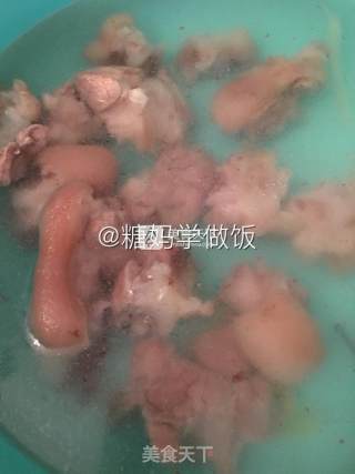 黄豆焖猪脚的做法步骤：3