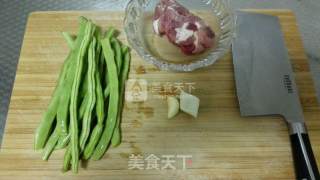 家长豆角饭的做法步骤：1