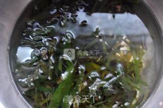 排骨海鲜豆腐汤的做法步骤：1