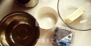 蓝莓乳酪慕斯by：普蓝高科蓝莓美食特约撰稿人的做法步骤：1
